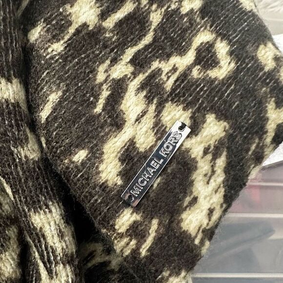 Michael Kors Animal Print Multi way Knit Scarf Cozy Comfy Acrylic One size - Picture 7 of 8